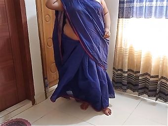 62y old palestine beautiful sexy granny wearing saree and blouse Then a guy seduced and fucks her Anal (cum inside big ass)